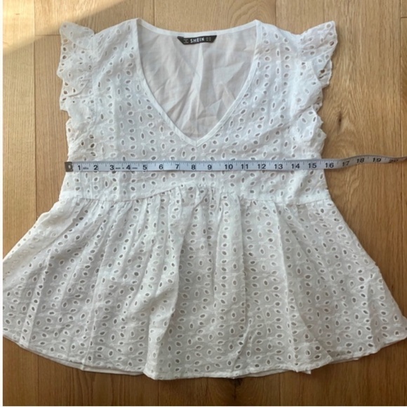 NWT SHEIN White Eyelet Sleeveless Blouse -  XS - Picture 11 of 13